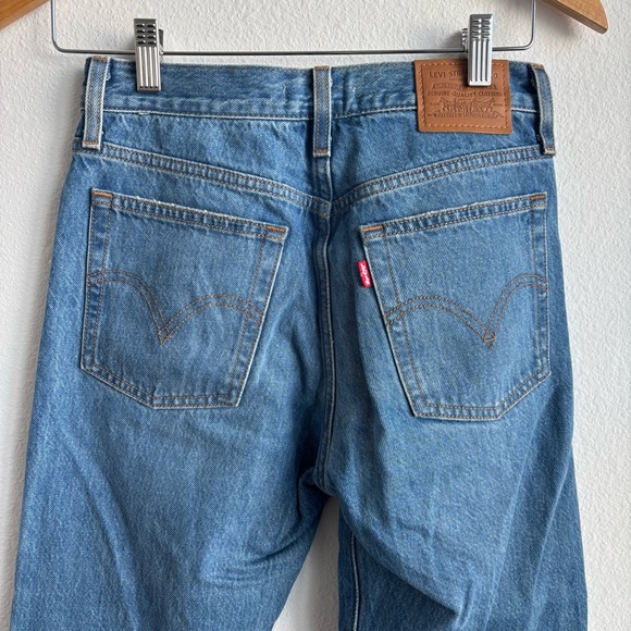 Levi's Wedgie Straight Leg High-Rise Light Blue Rigid Distressed Trendy Jeans 25 - Picture 6 of 9